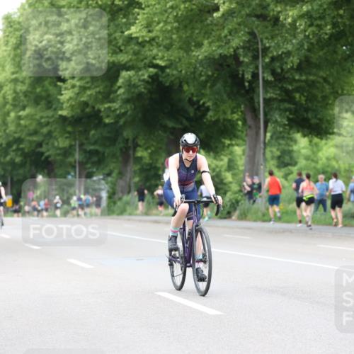 15.06.2025 - 7 Türme Triathlon Yannick Fuchs http://msf.ph/oto/7964202 15.06.2025 13:54:16 Radfahren 1015, 1173 meine-sportfotos.de