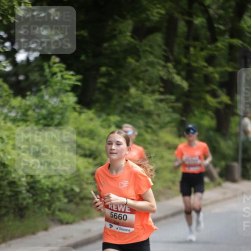 15.06.2025 - REWE Women's Run Jannik Wohlers http://msf.ph/oto/7964207 15.06.2025 09:59:15 Laufen 5660 meine-sportfotos.de