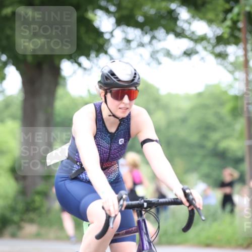 15.06.2025 - 7 Türme Triathlon Yannick Fuchs http://msf.ph/oto/7964218 15.06.2025 13:54:17 Radfahren 533, 1015, 1173 meine-sportfotos.de