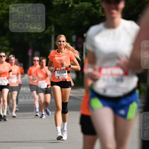 15.06.2025 - REWE Women's Run Dr. Thomas Lammeyer http://msf.ph/oto/7964240 15.06.2025 09:52:43 Laufen 10308 meine-sportfotos.de