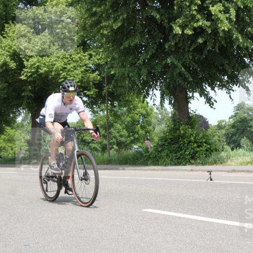 15.06.2025 - 7 Türme Triathlon Yannick Fuchs http://msf.ph/oto/7964243 15.06.2025 12:56:22 Radfahren  meine-sportfotos.de