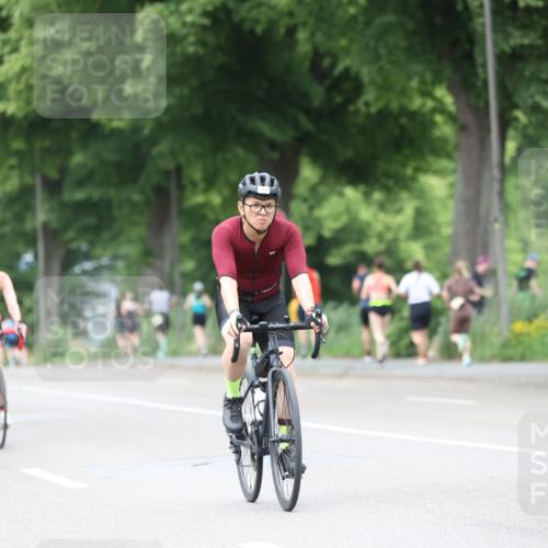 15.06.2025 - 7 Türme Triathlon Yannick Fuchs http://msf.ph/oto/7964258 15.06.2025 13:54:21 Radfahren 533, 1015 meine-sportfotos.de