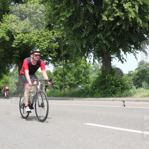 15.06.2025 - 7 Türme Triathlon Yannick Fuchs http://msf.ph/oto/7964322 15.06.2025 12:56:50 Radfahren  meine-sportfotos.de