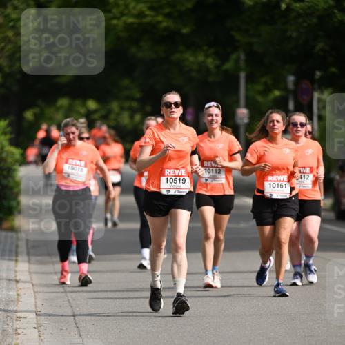 15.06.2025 - REWE Women's Run Dr. Thomas Lammeyer http://msf.ph/oto/7964343 15.06.2025 09:52:46 Laufen 10018, 10112, 412, 10519, 10161 meine-sportfotos.de