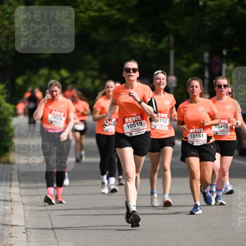 15.06.2025 - REWE Women's Run Dr. Thomas Lammeyer http://msf.ph/oto/7964365 15.06.2025 09:52:47 Laufen 10018, 10519, 112, 10161, 0412 meine-sportfotos.de