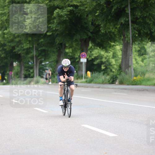 15.06.2025 - 7 Türme Triathlon Yannick Fuchs http://msf.ph/oto/7964388 15.06.2025 11:11:46 Radfahren 292 meine-sportfotos.de