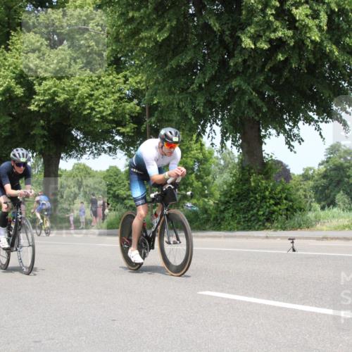 15.06.2025 - 7 Türme Triathlon Yannick Fuchs http://msf.ph/oto/7964399 15.06.2025 12:57:38 Radfahren  meine-sportfotos.de