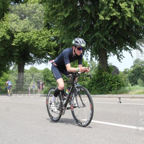 15.06.2025 - 7 Türme Triathlon Yannick Fuchs http://msf.ph/oto/7964403 15.06.2025 12:57:38 Radfahren  meine-sportfotos.de