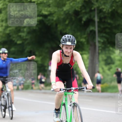 15.06.2025 - 7 Türme Triathlon Yannick Fuchs http://msf.ph/oto/7964446 15.06.2025 13:55:05 Radfahren 666, 831, 1040, 1140 meine-sportfotos.de