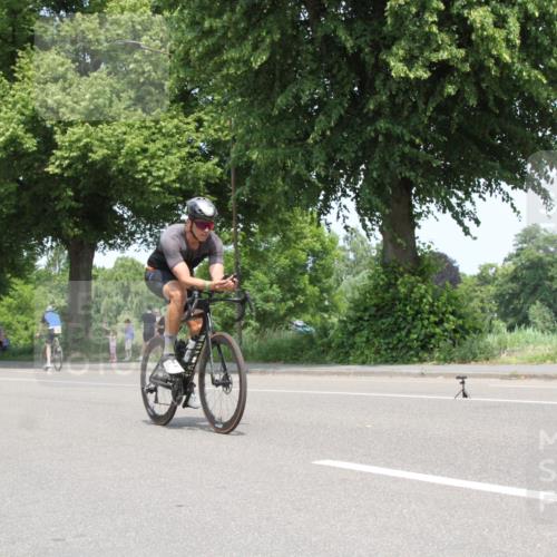 15.06.2025 - 7 Türme Triathlon Yannick Fuchs http://msf.ph/oto/7964486 15.06.2025 12:58:32 Radfahren  meine-sportfotos.de