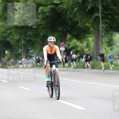 15.06.2025 - 7 Türme Triathlon Yannick Fuchs http://msf.ph/oto/7964508 15.06.2025 13:55:08 Radfahren 666, 831, 1040, 1140 meine-sportfotos.de