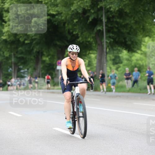 15.06.2025 - 7 Türme Triathlon Yannick Fuchs http://msf.ph/oto/7964517 15.06.2025 13:55:09 Radfahren 666, 831, 1140 meine-sportfotos.de