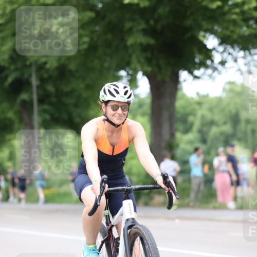 15.06.2025 - 7 Türme Triathlon Yannick Fuchs http://msf.ph/oto/7964519 15.06.2025 13:55:09 Radfahren 666, 831, 1140 meine-sportfotos.de
