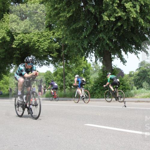 15.06.2025 - 7 Türme Triathlon Yannick Fuchs http://msf.ph/oto/7964524 15.06.2025 12:58:52 Radfahren  meine-sportfotos.de