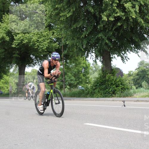 15.06.2025 - 7 Türme Triathlon Yannick Fuchs http://msf.ph/oto/7964587 15.06.2025 12:59:07 Radfahren  meine-sportfotos.de