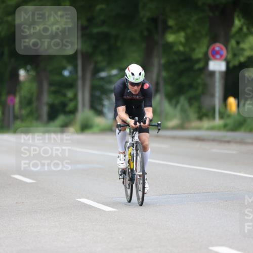 15.06.2025 - 7 Türme Triathlon Yannick Fuchs http://msf.ph/oto/7964597 15.06.2025 11:12:39 Radfahren 240 meine-sportfotos.de