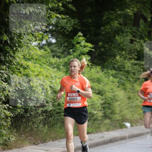 15.06.2025 - REWE Women's Run Jannik Wohlers http://msf.ph/oto/7964609 15.06.2025 09:59:40 Laufen 5685, 56 meine-sportfotos.de