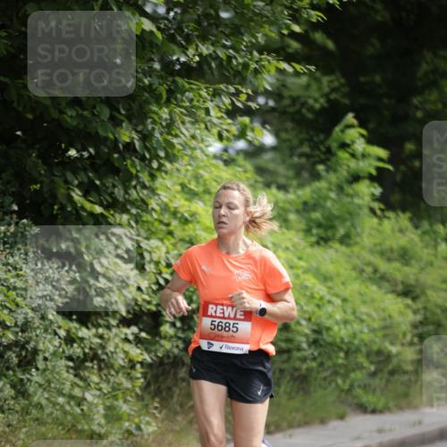 15.06.2025 - REWE Women's Run Jannik Wohlers http://msf.ph/oto/7964659 15.06.2025 09:59:41 Laufen 5685 meine-sportfotos.de