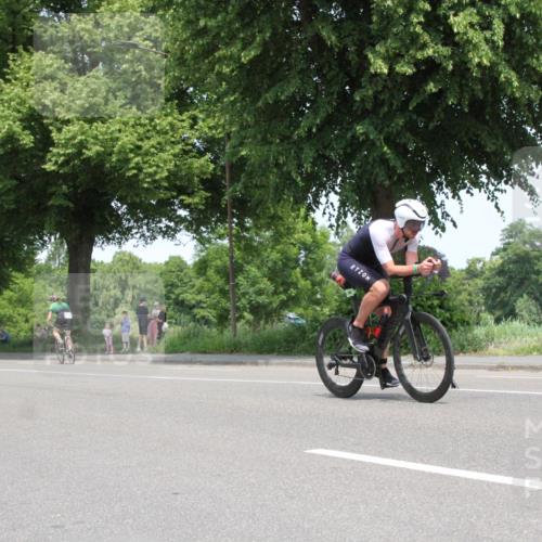 15.06.2025 - 7 Türme Triathlon Yannick Fuchs http://msf.ph/oto/7964661 15.06.2025 12:59:41 Radfahren  meine-sportfotos.de