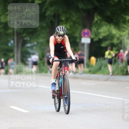 15.06.2025 - 7 Türme Triathlon Yannick Fuchs http://msf.ph/oto/7964691 15.06.2025 13:55:29 Radfahren  meine-sportfotos.de