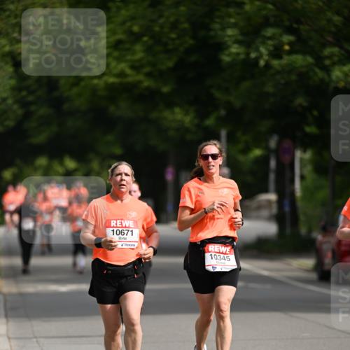 15.06.2025 - REWE Women's Run Dr. Thomas Lammeyer http://msf.ph/oto/7964730 15.06.2025 09:53:00 Laufen 10671, 10345 meine-sportfotos.de