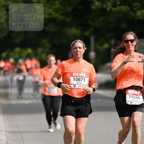 15.06.2025 - REWE Women's Run Dr. Thomas Lammeyer http://msf.ph/oto/7964822 15.06.2025 09:53:03 Laufen 10671, 10345 meine-sportfotos.de