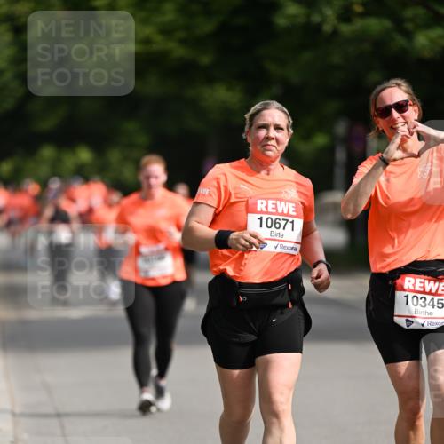 15.06.2025 - REWE Women's Run Dr. Thomas Lammeyer http://msf.ph/oto/7964845 15.06.2025 09:53:03 Laufen 10671, 10345 meine-sportfotos.de