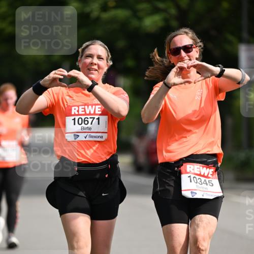 15.06.2025 - REWE Women's Run Dr. Thomas Lammeyer http://msf.ph/oto/7964886 15.06.2025 09:53:04 Laufen 10671, 10345 meine-sportfotos.de