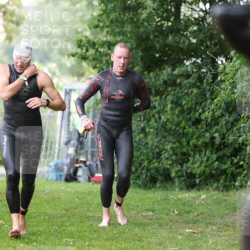 15.06.2025 - 7 Türme Triathlon Michael Strokosch http://msf.ph/oto/7964889 15.06.2025 12:17:57 Schwimmen 445, 523, 540, 608, 615, 628, 638, 654, 656, 672, 678 meine-sportfotos.de