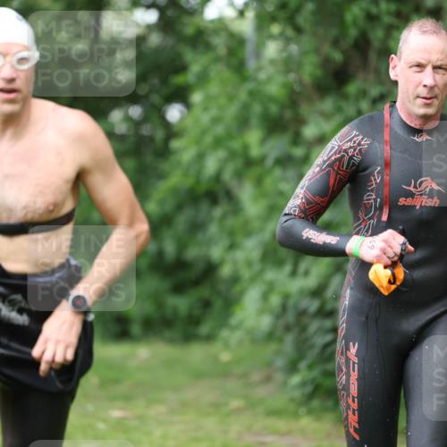 15.06.2025 - 7 Türme Triathlon Michael Strokosch http://msf.ph/oto/7964937 15.06.2025 12:18:01 Schwimmen 445, 523, 540, 608, 615, 628, 637, 638, 654, 656, 678 meine-sportfotos.de