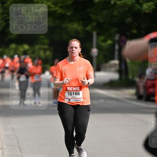 15.06.2025 - REWE Women's Run Dr. Thomas Lammeyer http://msf.ph/oto/7964940 15.06.2025 09:53:06 Laufen 10166 meine-sportfotos.de