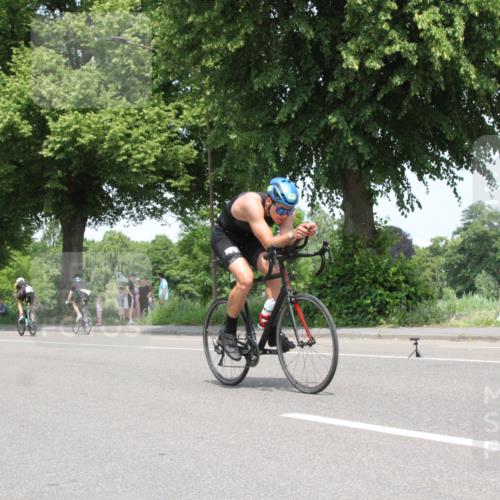15.06.2025 - 7 Türme Triathlon Yannick Fuchs http://msf.ph/oto/7964960 15.06.2025 13:03:25 Radfahren  meine-sportfotos.de