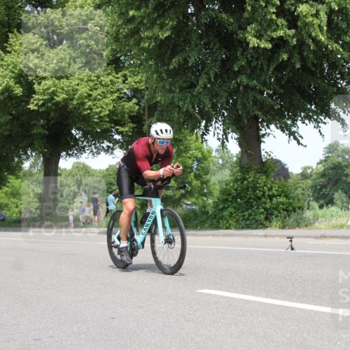 15.06.2025 - 7 Türme Triathlon Yannick Fuchs http://msf.ph/oto/7964974 15.06.2025 13:03:55 Radfahren  meine-sportfotos.de