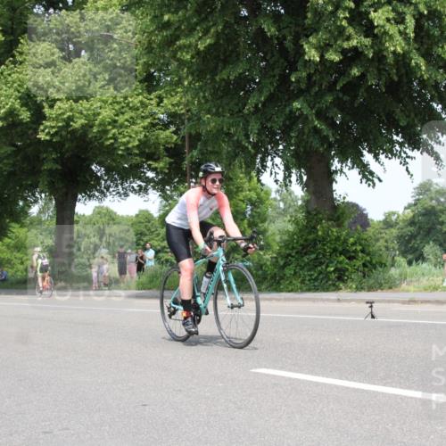 15.06.2025 - 7 Türme Triathlon Yannick Fuchs http://msf.ph/oto/7965075 15.06.2025 13:04:51 Radfahren  meine-sportfotos.de