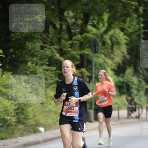 15.06.2025 - REWE Women's Run Jannik Wohlers http://msf.ph/oto/7965180 15.06.2025 09:59:58 Laufen 5063 meine-sportfotos.de