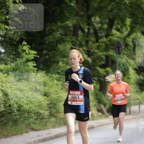 15.06.2025 - REWE Women's Run Jannik Wohlers http://msf.ph/oto/7965224 15.06.2025 09:59:58 Laufen 5063 meine-sportfotos.de