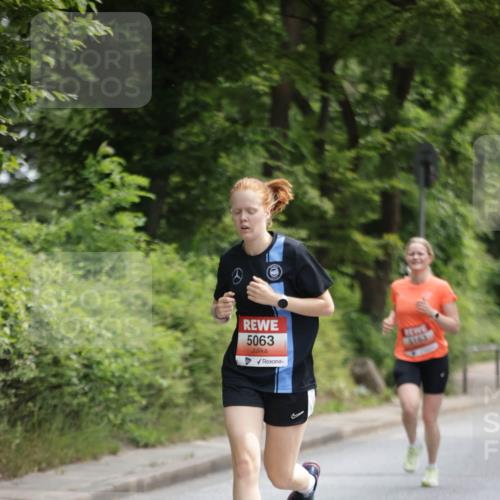 15.06.2025 - REWE Women's Run Jannik Wohlers http://msf.ph/oto/7965233 15.06.2025 09:59:58 Laufen 5063 meine-sportfotos.de