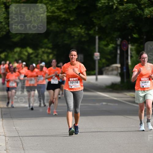 15.06.2025 - REWE Women's Run Dr. Thomas Lammeyer http://msf.ph/oto/7965277 15.06.2025 09:53:23 Laufen 10116, 10831 meine-sportfotos.de