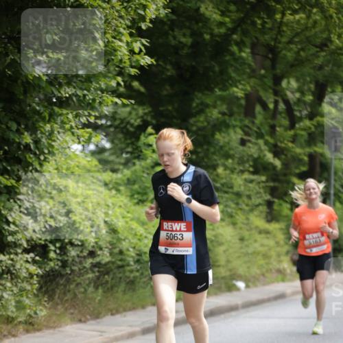 15.06.2025 - REWE Women's Run Jannik Wohlers http://msf.ph/oto/7965283 15.06.2025 09:59:59 Laufen 5063, 5163 meine-sportfotos.de