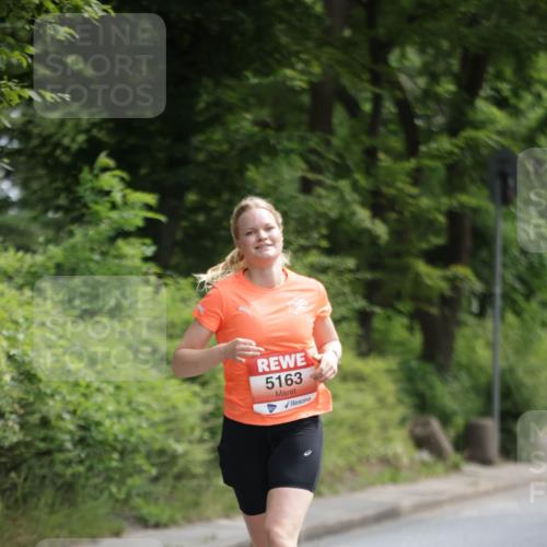 15.06.2025 - REWE Women's Run Jannik Wohlers http://msf.ph/oto/7965336 15.06.2025 10:00:01 Laufen 5163 meine-sportfotos.de