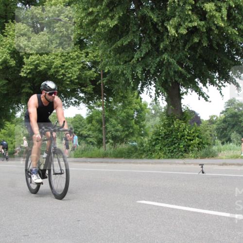 15.06.2025 - 7 Türme Triathlon Yannick Fuchs http://msf.ph/oto/7965350 15.06.2025 13:07:57 Radfahren  meine-sportfotos.de