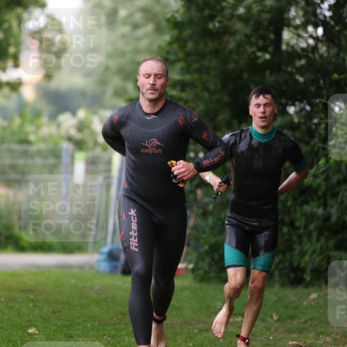 15.06.2025 - 7 Türme Triathlon Michael Strokosch http://msf.ph/oto/7965363 15.06.2025 12:18:44 Schwimmen 384, 470, 510, 562 meine-sportfotos.de