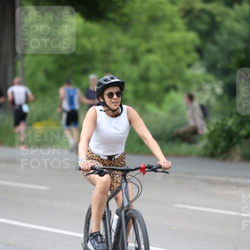 15.06.2025 - 7 Türme Triathlon Yannick Fuchs http://msf.ph/oto/7965439 15.06.2025 13:58:26 Radfahren 965 meine-sportfotos.de