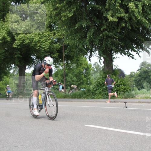 15.06.2025 - 7 Türme Triathlon Yannick Fuchs http://msf.ph/oto/7965441 15.06.2025 13:09:12 Radfahren  meine-sportfotos.de