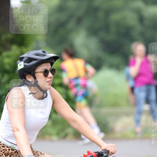 15.06.2025 - 7 Türme Triathlon Yannick Fuchs http://msf.ph/oto/7965448 15.06.2025 13:58:27 Radfahren 714, 965 meine-sportfotos.de
