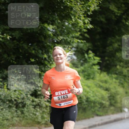 15.06.2025 - REWE Women's Run Jannik Wohlers http://msf.ph/oto/7965460 15.06.2025 10:00:03 Laufen 5163 meine-sportfotos.de