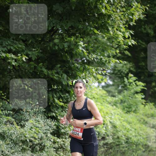 15.06.2025 - REWE Women's Run Jannik Wohlers http://msf.ph/oto/7965484 15.06.2025 10:00:14 Laufen 5024 meine-sportfotos.de