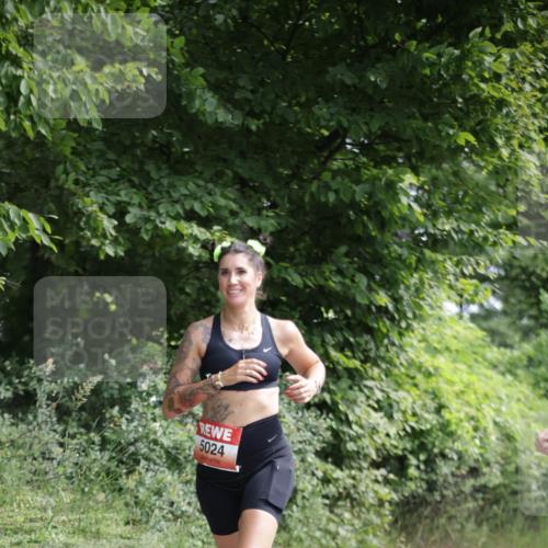 15.06.2025 - REWE Women's Run Jannik Wohlers http://msf.ph/oto/7965531 15.06.2025 10:00:15 Laufen 5024, 111 meine-sportfotos.de