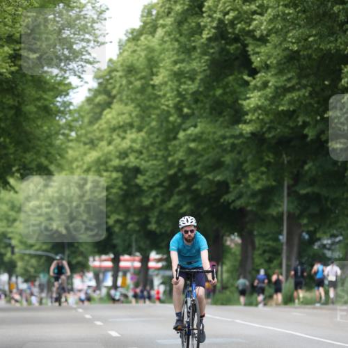 15.06.2025 - 7 Türme Triathlon Yannick Fuchs http://msf.ph/oto/7965575 15.06.2025 13:59:16 Radfahren 681 meine-sportfotos.de