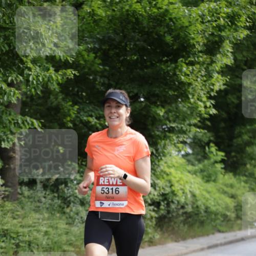 15.06.2025 - REWE Women's Run Jannik Wohlers http://msf.ph/oto/7965586 15.06.2025 10:00:16 Laufen 5316 meine-sportfotos.de